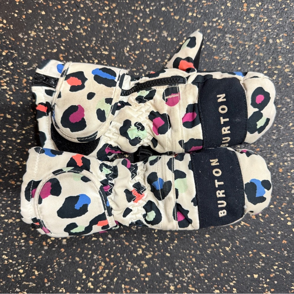 3T/4T kids winter gloves - Burton